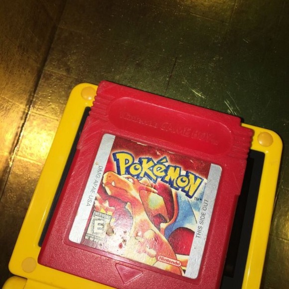 Limited edition Pokémon gameboy - Picture 2 of 5
